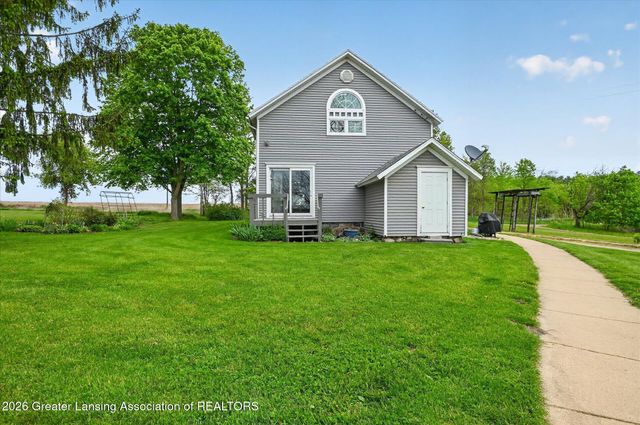 5514 E Kinsel Highway, Charlotte, MI 48813