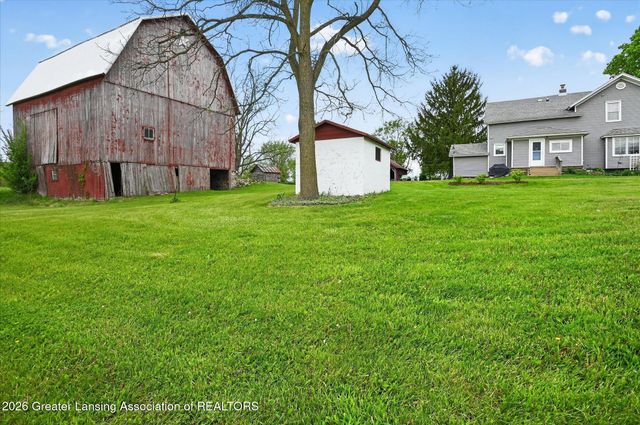 5514 E Kinsel Highway, Charlotte, MI 48813
