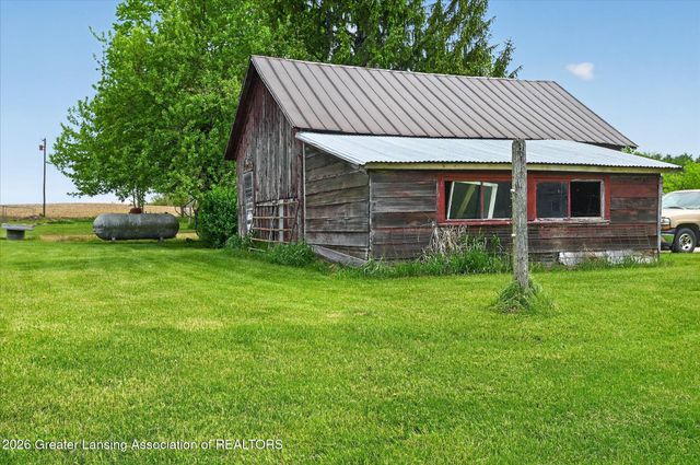 5514 E Kinsel Highway, Charlotte, MI 48813