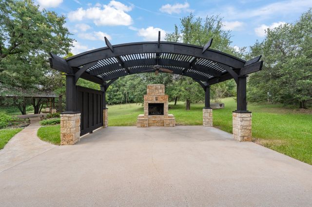 1127 Mallard Lane, Glen Rose, TX 76043