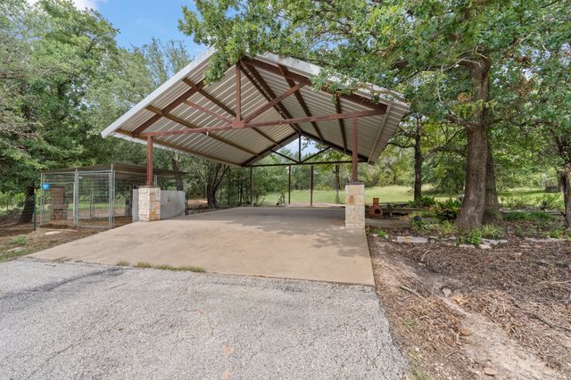 1127 Mallard Lane, Glen Rose, TX 76043