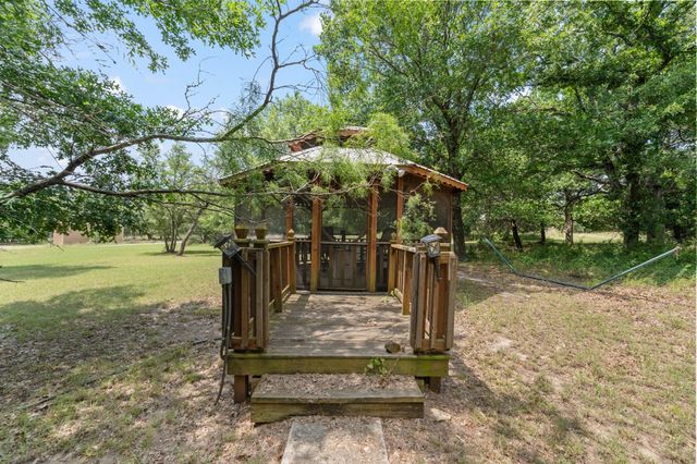 1127 Mallard Lane, Glen Rose, TX 76043