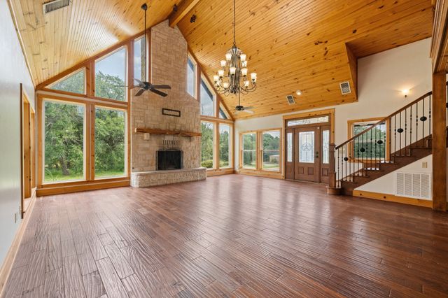 1127 Mallard Lane, Glen Rose, TX 76043