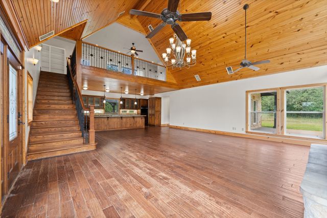 1127 Mallard Lane, Glen Rose, TX 76043