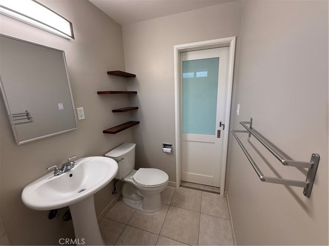 1342 B Opal, Mentone, CA 92359