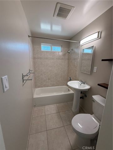 1342 B Opal, Mentone, CA 92359