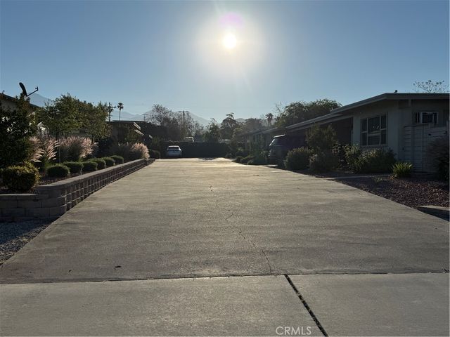 1342 B Opal, Mentone, CA 92359