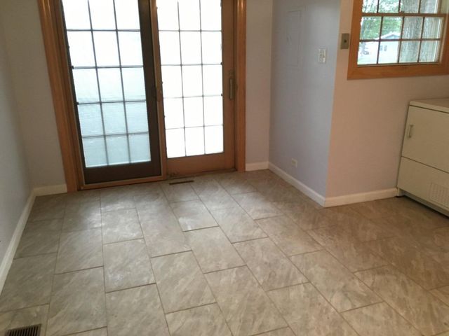 2307 Jay Lane, Rolling Meadows, IL 60008