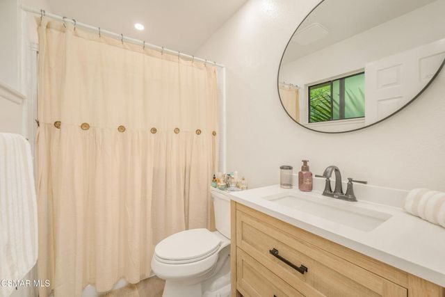 6767 Pheasant Lane, Oak Park, CA 91377