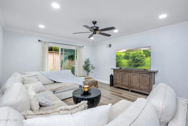 6767 Pheasant Lane, Oak Park, CA 91377