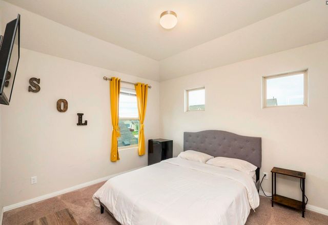 111 Lyrebird LN, Hutto, TX 78634