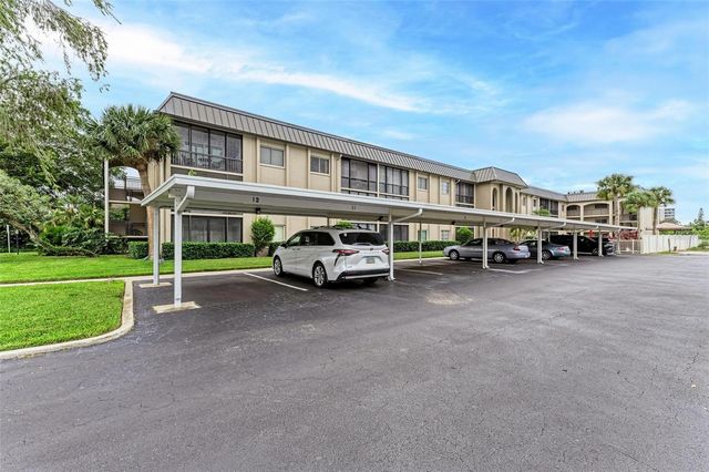 6470 HOLLYWOOD BOULEVARD 307, Sarasota, FL 34231