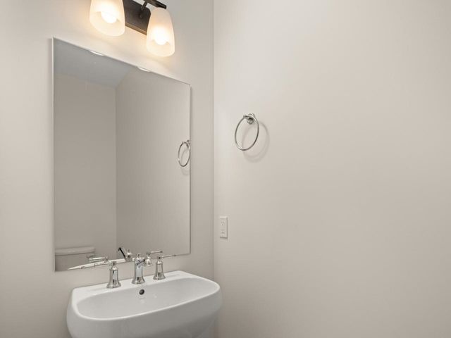 263 O'Brien Farm Road, South Burlington, VT 05403