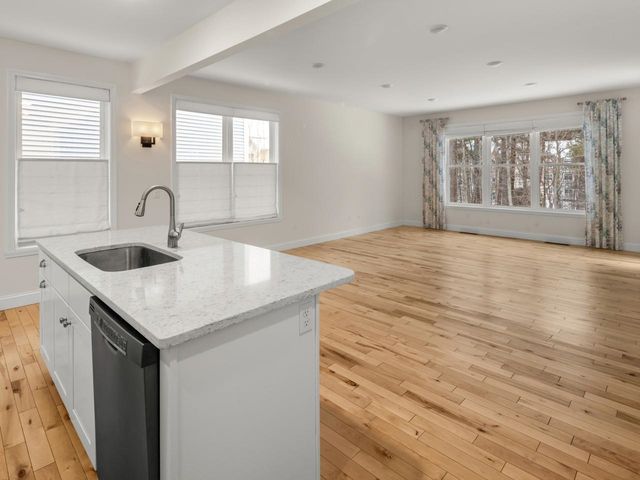 263 O'Brien Farm Road, South Burlington, VT 05403