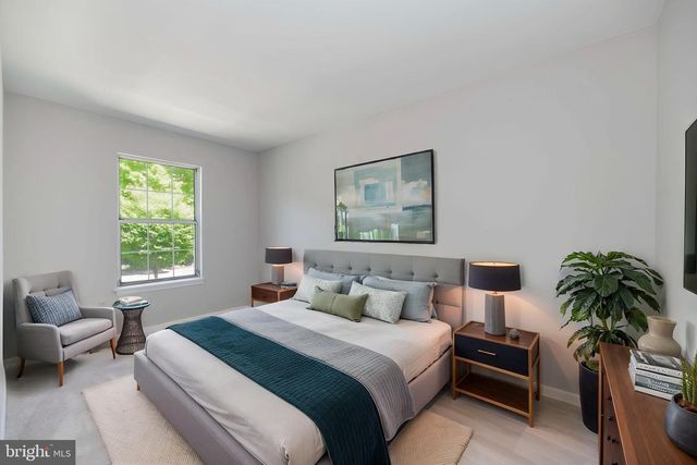 15252 CLOVERDALE RD, Woodbridge, VA 22193