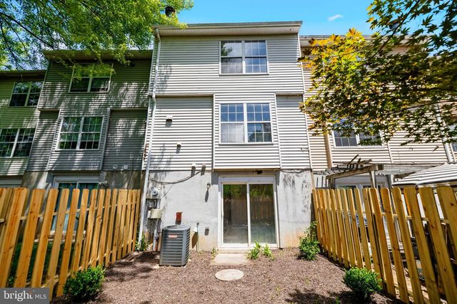 15252 CLOVERDALE RD, Woodbridge, VA 22193