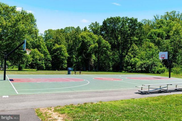 15252 CLOVERDALE RD, Woodbridge, VA 22193