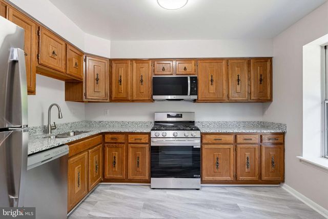 15252 CLOVERDALE RD, Woodbridge, VA 22193
