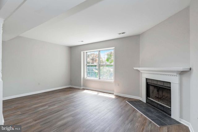 15252 CLOVERDALE RD, Woodbridge, VA 22193