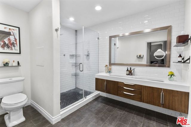 4477 Woodman Avenue 109, Sherman Oaks, CA 91423