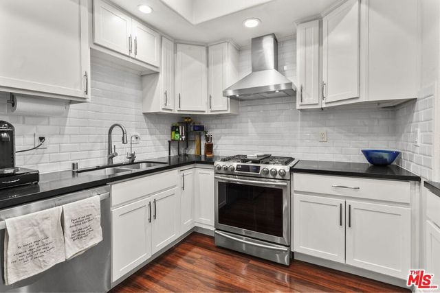 4477 Woodman Avenue 109, Sherman Oaks, CA 91423