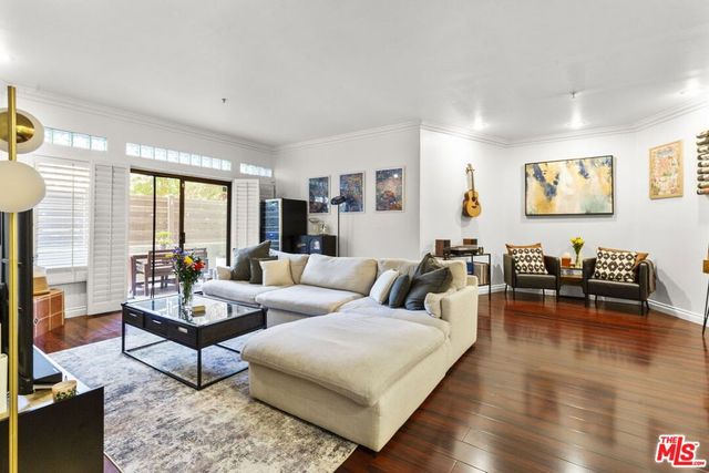 4477 Woodman Avenue 109, Sherman Oaks, CA 91423