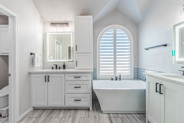 13625 Saddlewood Drive, Fort Worth, TX 76052