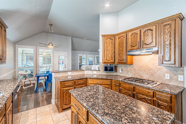 13625 Saddlewood Drive, Fort Worth, TX 76052