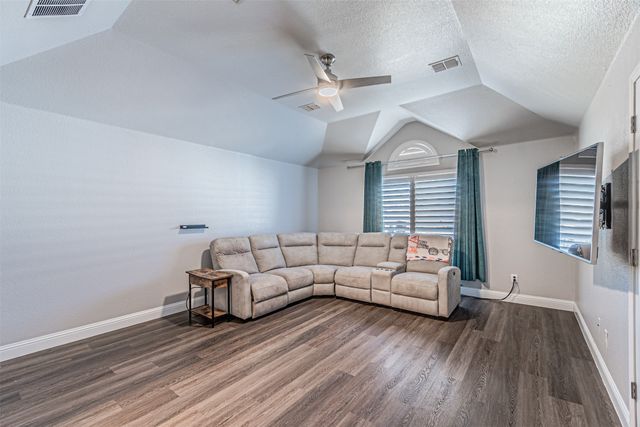 13625 Saddlewood Drive, Fort Worth, TX 76052