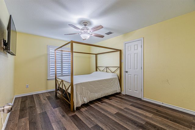 13625 Saddlewood Drive, Fort Worth, TX 76052