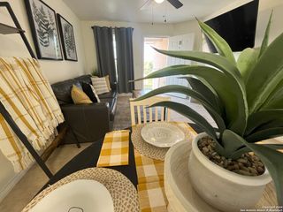 391 S Riverside Dr # 11, Eagle Pass, TX 78852