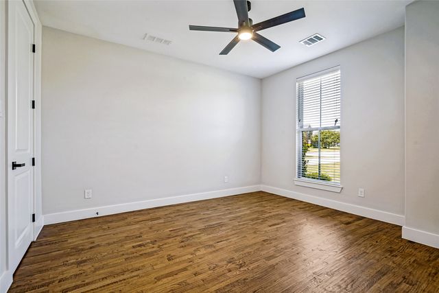 2904 Terrytown, Ennis, TX 75119
