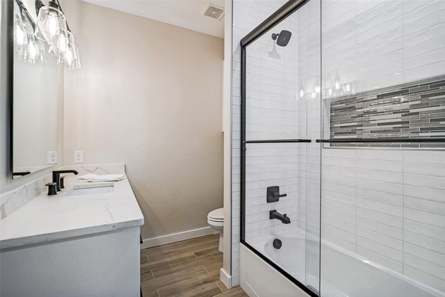 2904 Terrytown, Ennis, TX 75119