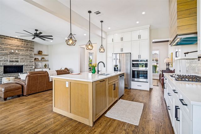 2904 Terrytown, Ennis, TX 75119