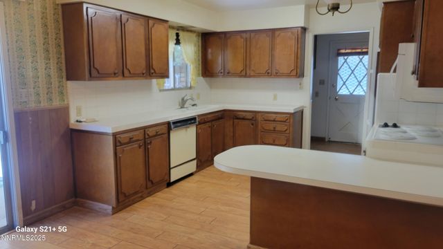 1010 W Winnie Lane, Carson City, NV 89701
