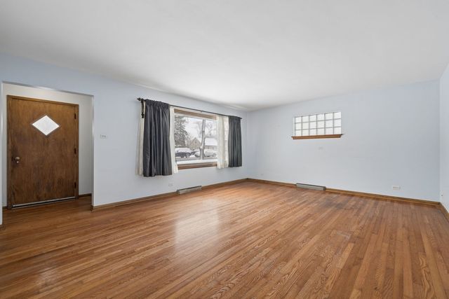 124 N State Street, Glenwood, IL 60425