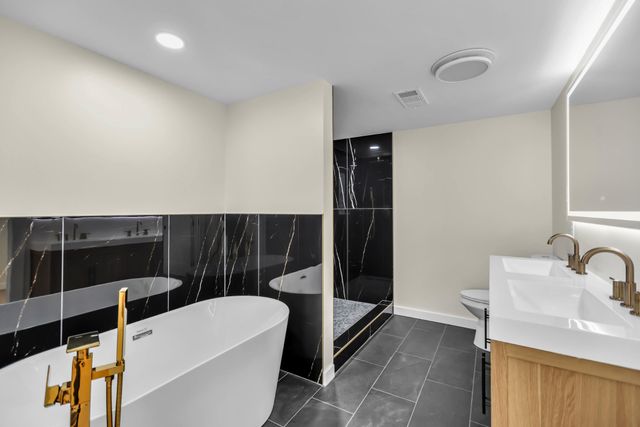 115 James Dr, Clarksville, TN 37042