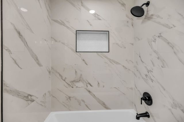 115 James Dr, Clarksville, TN 37042