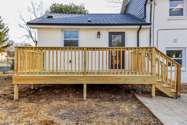 115 James Dr, Clarksville, TN 37042