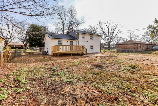 115 James Dr, Clarksville, TN 37042