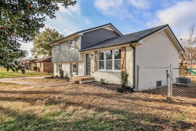 115 James Dr, Clarksville, TN 37042