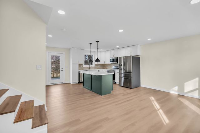 115 James Dr, Clarksville, TN 37042