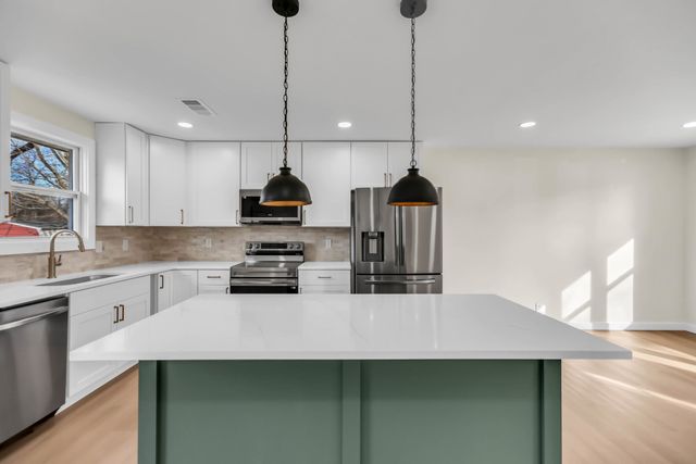 115 James Dr, Clarksville, TN 37042