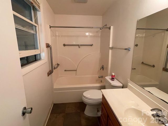 930 Copperhead Cove, Sylva, NC 28779