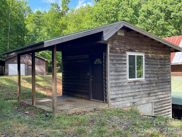 930 Copperhead Cove, Sylva, NC 28779