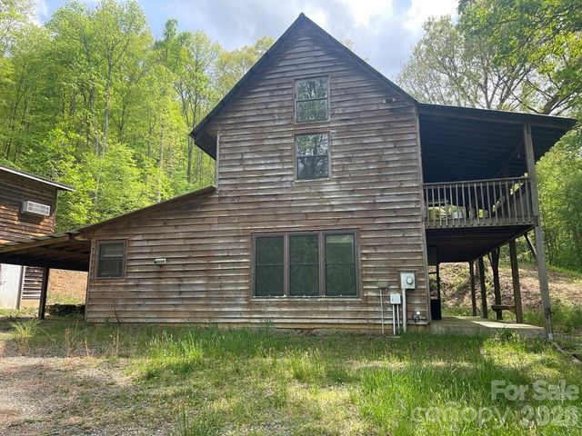 930 Copperhead Cove, Sylva, NC 28779