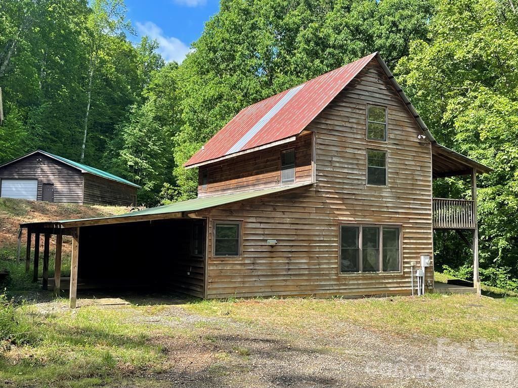 930 Copperhead Cove, Sylva, NC 28779