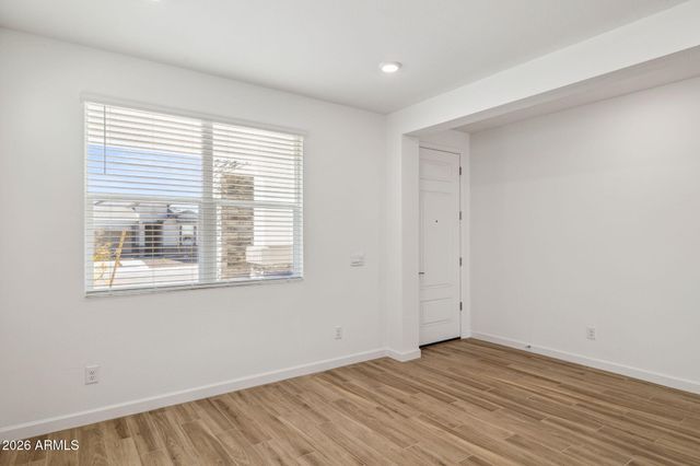 27464 N 69th Lane, Peoria, AZ 85383