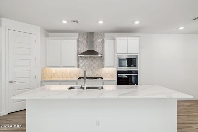 27464 N 69th Lane, Peoria, AZ 85383