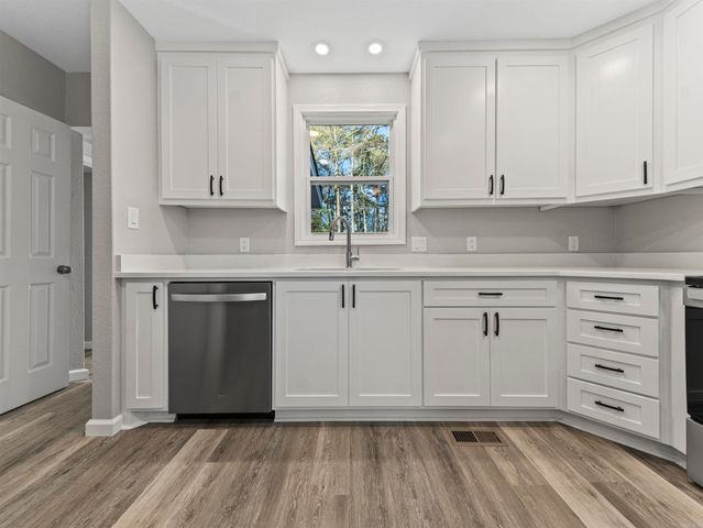 1108 3rd Street, Hot Springs, AR 71913